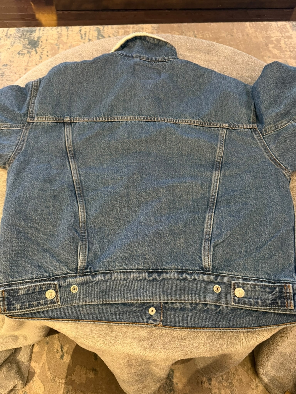 Clothing Tags on Sherpa Fabric